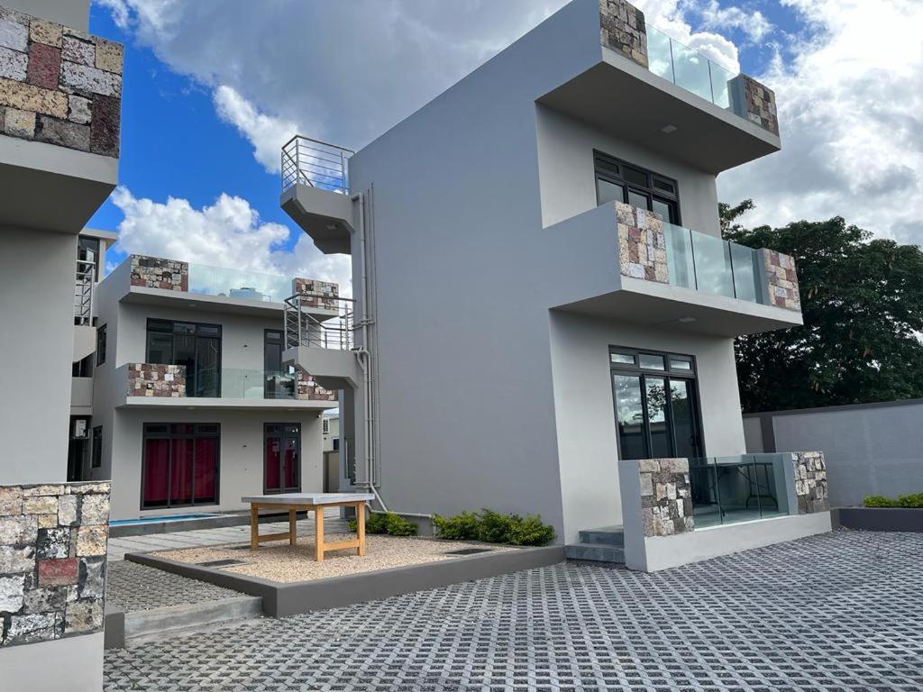 John House 2 Bedrooms No 4 Flic-en-Flacq Екстериор снимка